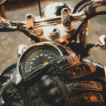 3 reasons to always wear Best motorcycle gloves while riding